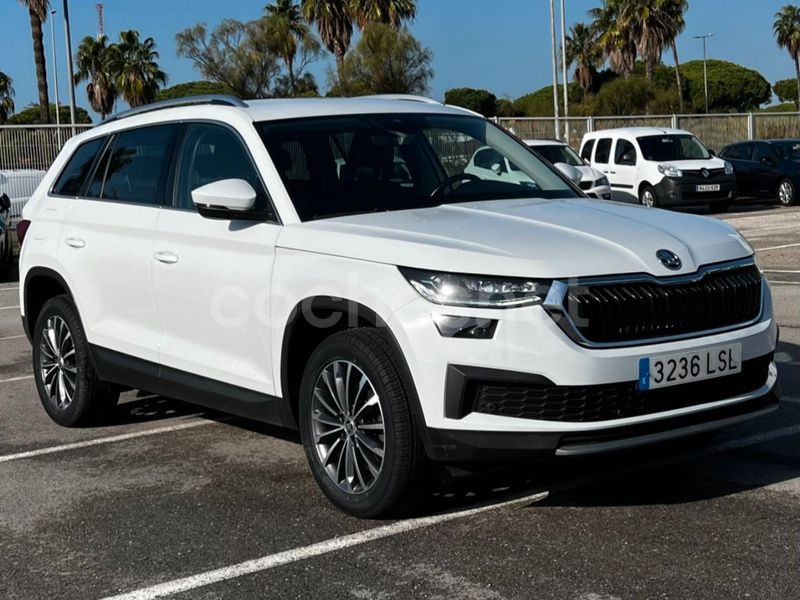 Blanco Usado 2021 Skoda Kodiaq Ambition SUV | 29.900 € (Caro) - Imagen 1/4