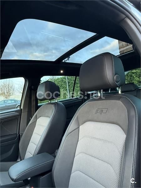 Käytetty VW Tiguan Sportline 150 HP (110 kW) 2019 Harmaa Katumaasturi
