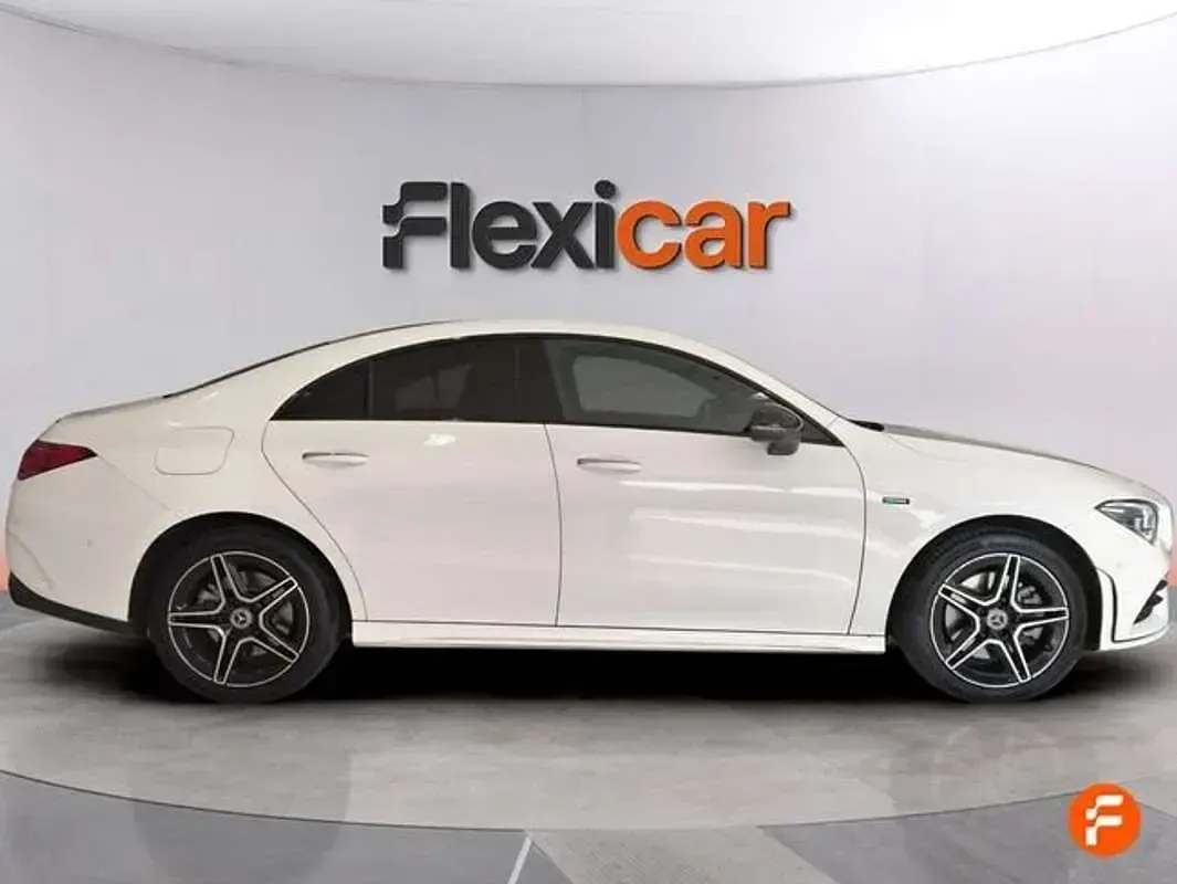 Usado Mercedes CLA250e 218 CV (160 kW) 2020 Blanco Coupe