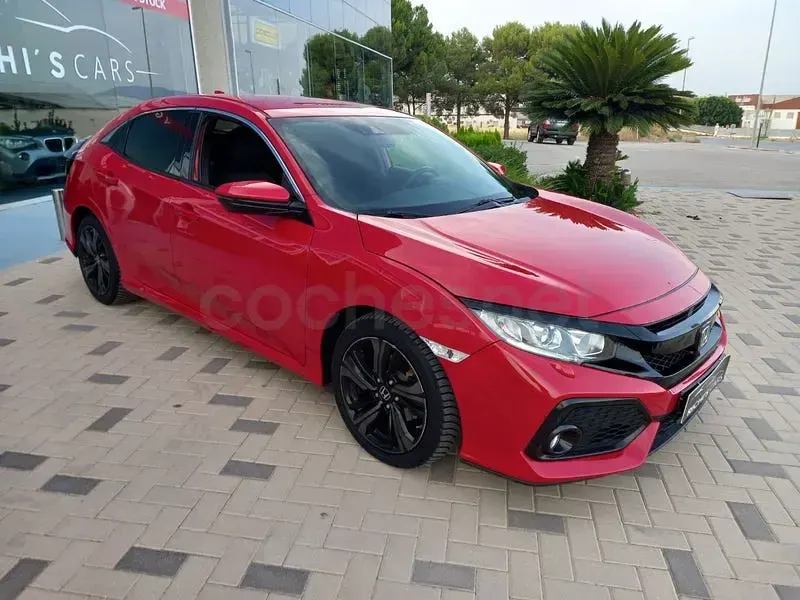 Usado Honda Civic Dynamic 129 CV (94 kW) 2018 Rojo Berlina