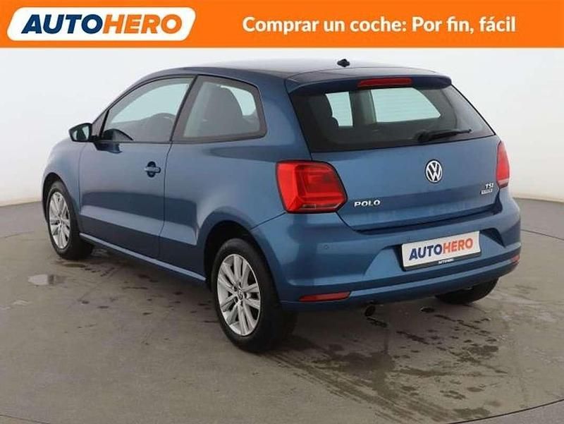 Usado VW Polo Advance 90 CV (66 kW) 2016 Azul Utilitario
