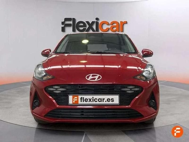 Usado Hyundai i10 67 CV (49 kW) 2025 Rojo Utilitario