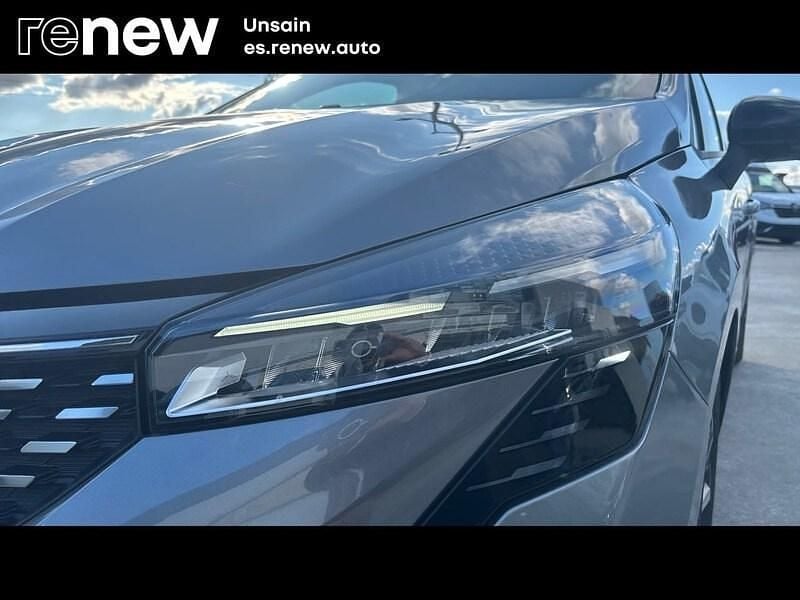 Käytetty Renault Clio V Techno 90 HP (66 kW) 2024 Valkoinen Sedan