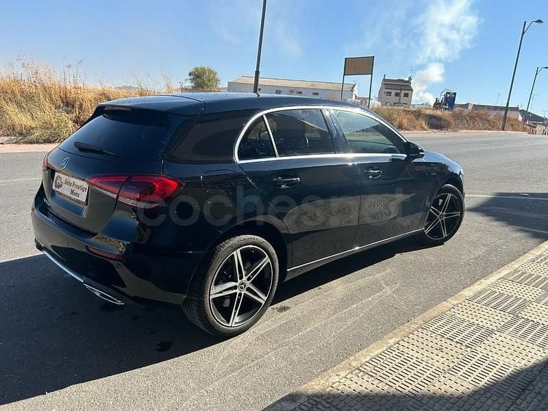 Usado Mercedes A250 218 CV (160 kW) 2021 Negro Berlina