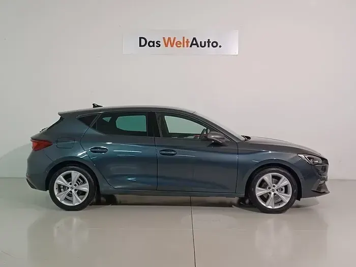 Usado Seat Leon FR 150 CV (110 kW) 2020 Gris