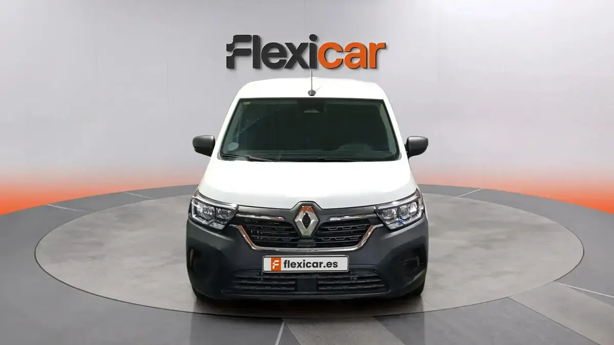 Begagnad Renault Kangoo 95 HK (69 kW) 2022 Vit Minibuss