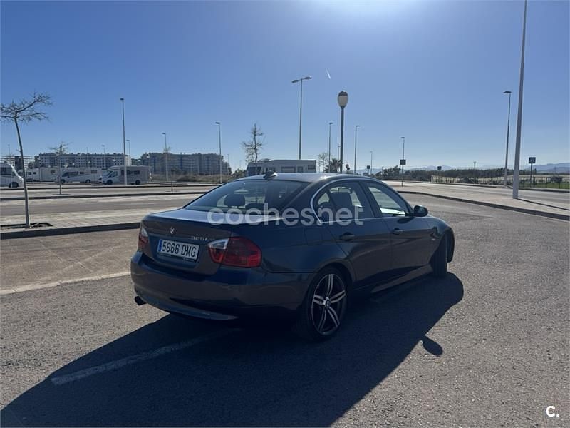 Usado BMW 325 218 CV (160 kW) 2005 Gris / plata Berlina