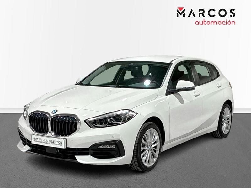 Blanco Usado 2024 BMW 118 Utilitario | 28.500 € (Precio justo) - Imagen 1/4