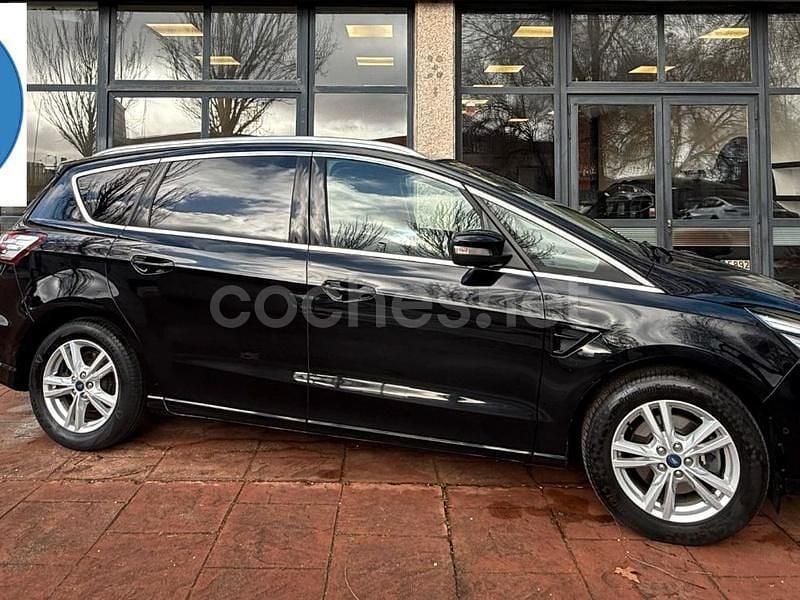 Negro Usado 2021 Ford S-MAX Titanium Monovolumen | 23.999 € (Precio justo) - Imagen 1/4