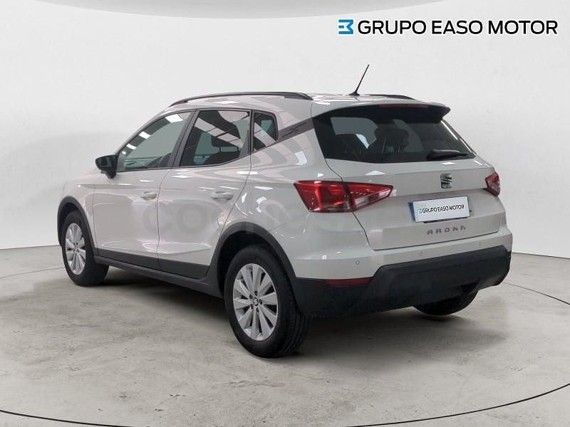 Usado Seat Arona Ecomotive 95 CV (69 kW) 2019 Blanco SUV