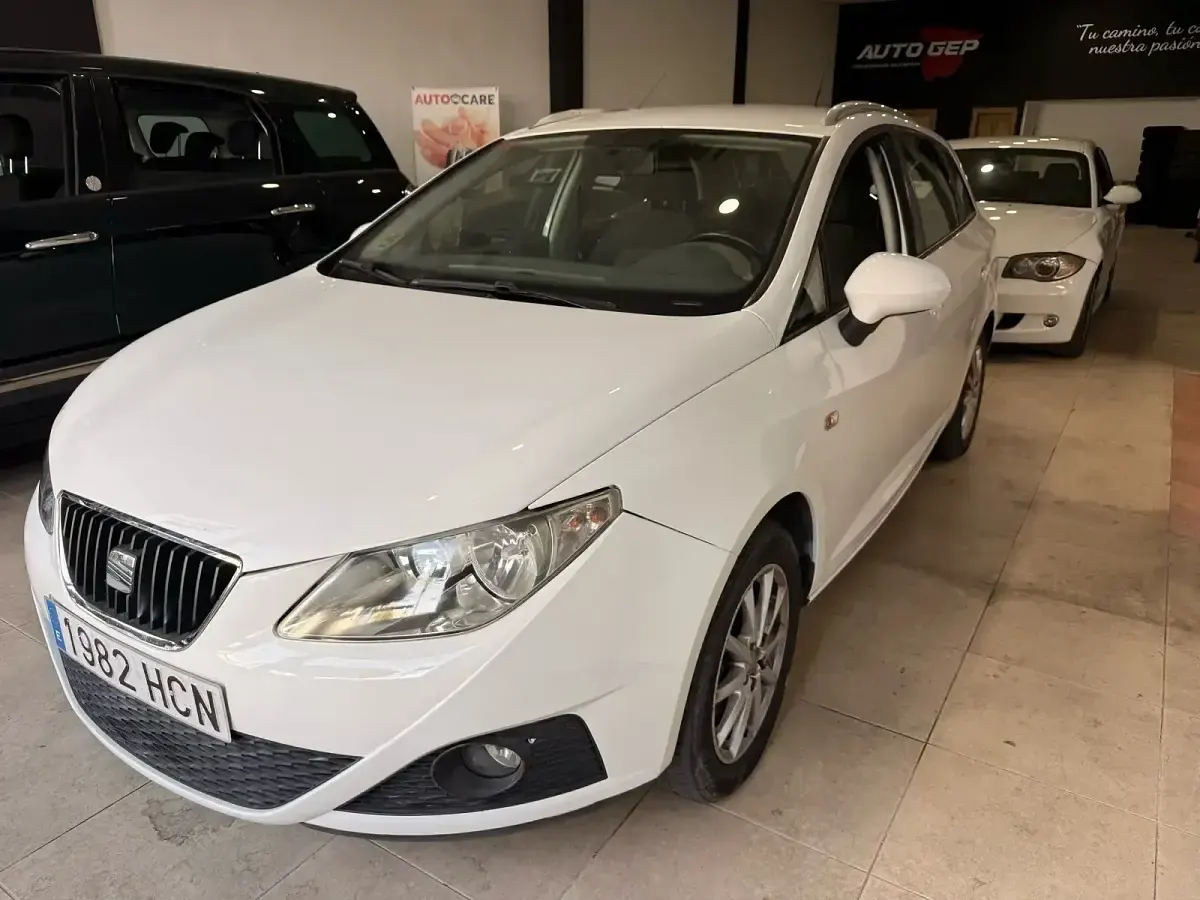 Usado Seat Ibiza Style 105 CV (77 kW) 2011