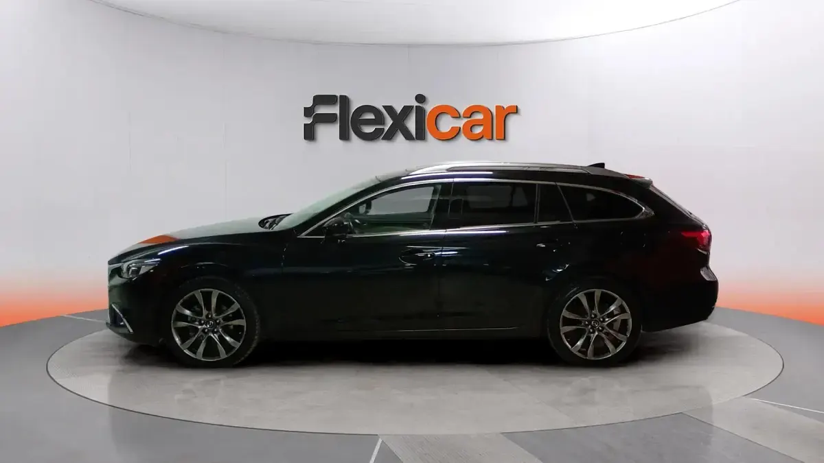Usado Mazda 6 Luxury 150 CV (110 kW) 2018 Negro Familiar