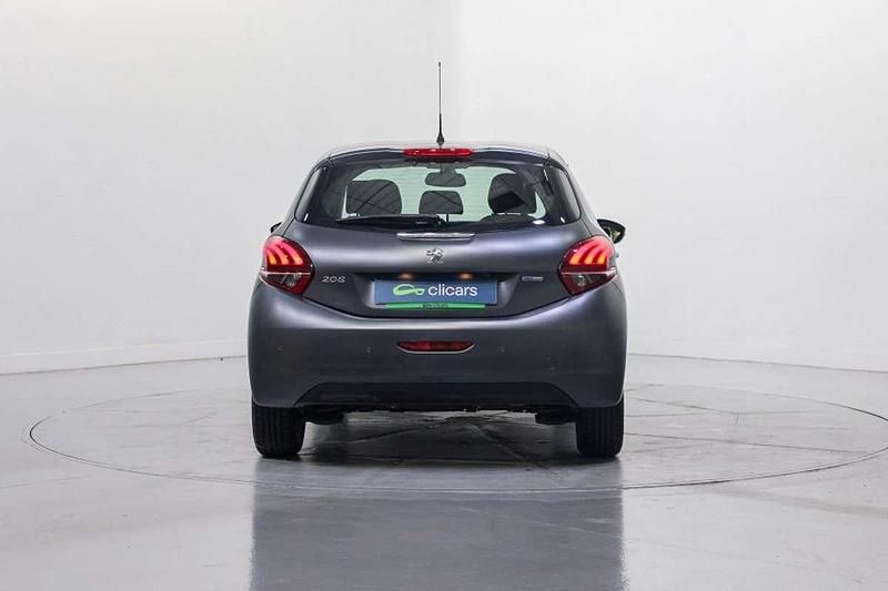 Usado Peugeot 208 Allure 110 CV (80 kW) 2017 Gris Utilitario