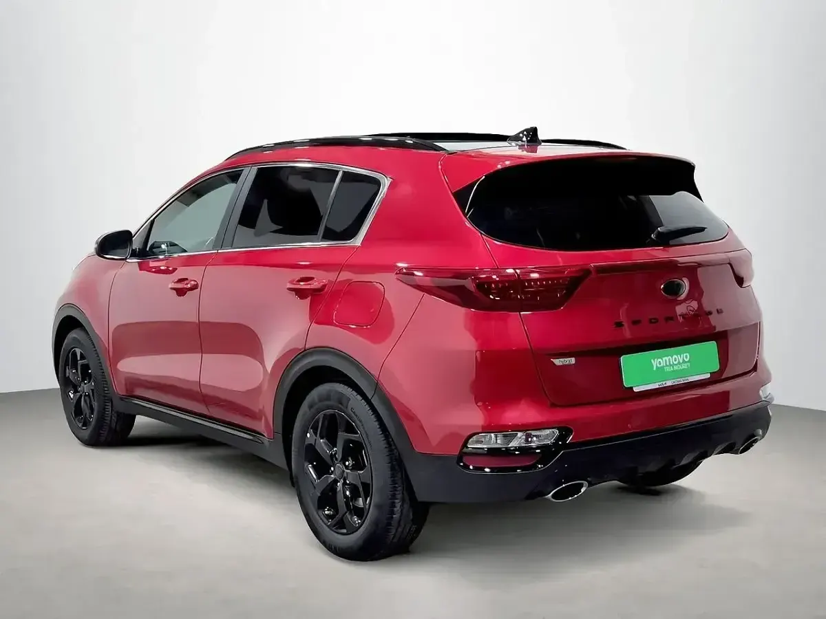 Usado Kia Sportage 137 CV (100 kW) 2022 Rojo SUV