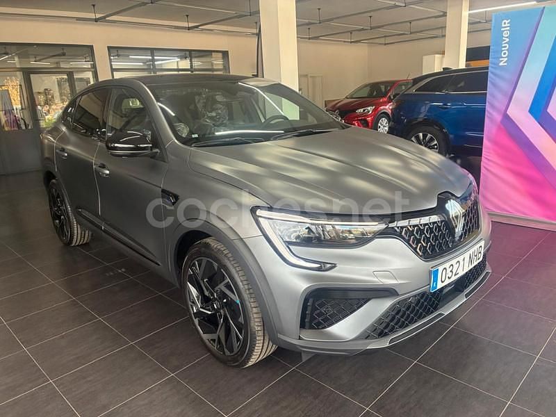 Gris / plata Nuevo 2025 Renault Arkana Esprit Alpine SUV | 31.500 € - Imagen 1/4