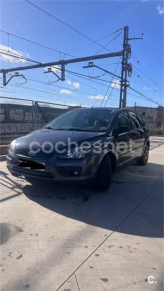 Usado Ford Focus Trend 115 CV (84 kW) 2006 Azul Berlina