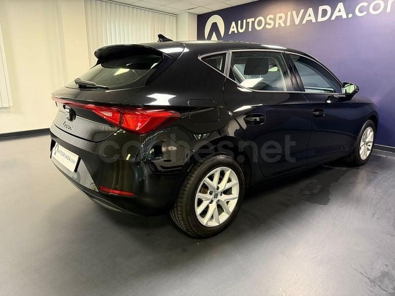 Usado Seat Leon Style 110 CV (80 kW) 2024 Negro Berlina