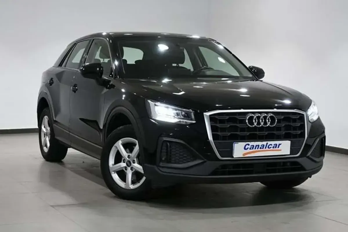Usado Audi Q2 S-Line 116 CV (85 kW) 2022 Negro SUV