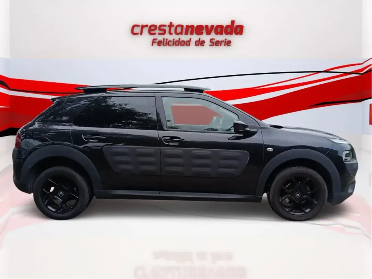 Usado Citroën C4 Cactus Feel 82 CV (60 kW) 2017 Negro Utilitario