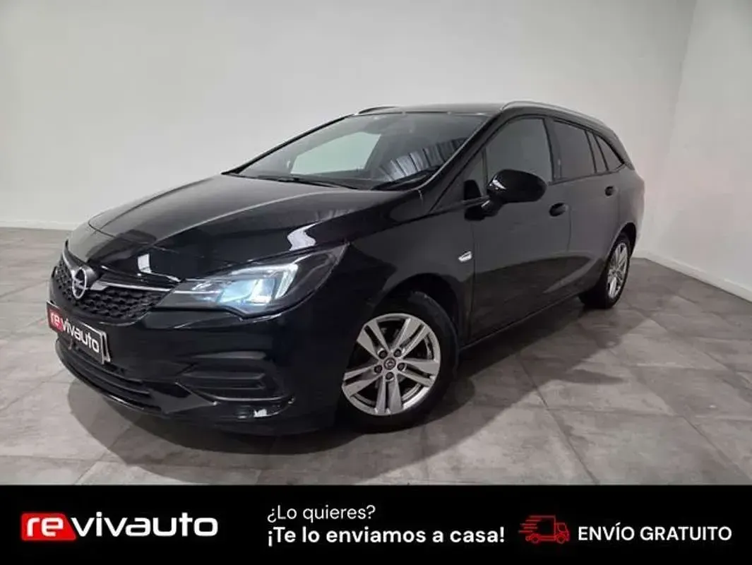Usado Opel Astra GS Line 105 CV (77 kW) 2020 Negro Familiar