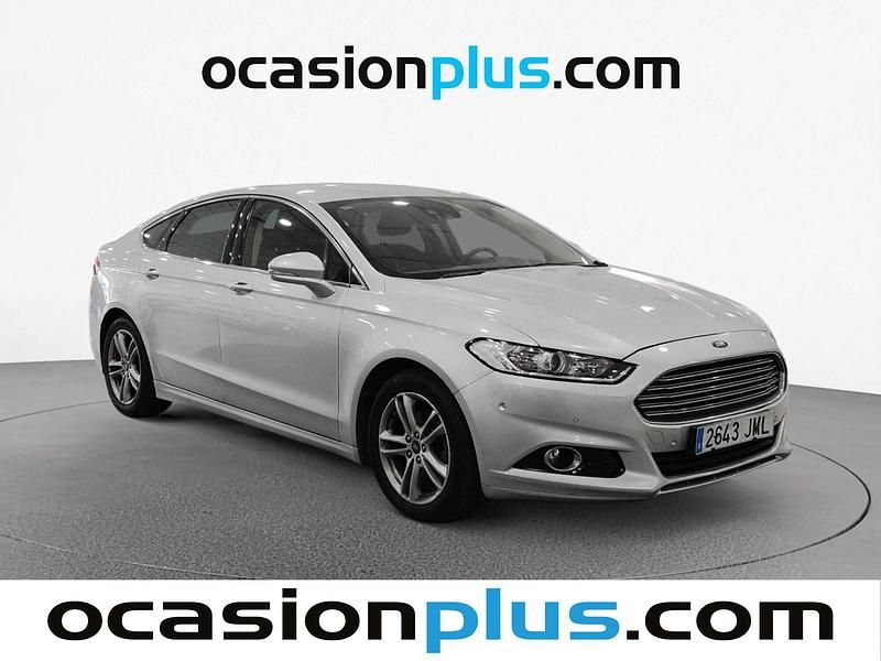 Usado Ford Mondeo Titanium 150 CV (110 kW) 2016 Gris Berlina