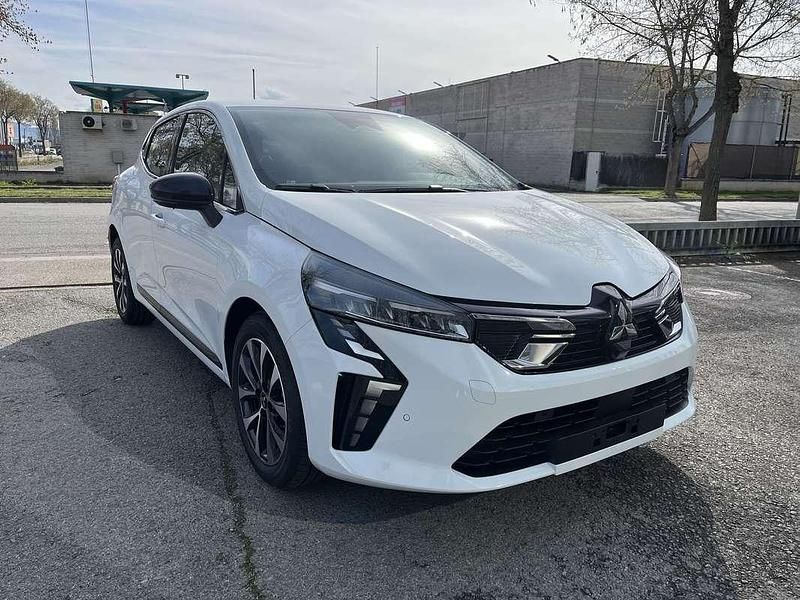 Usado Mitsubishi Colt 91 CV (66 kW) 2025 Blanco Utilitario