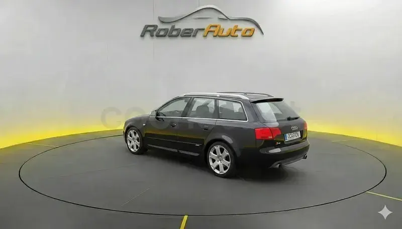 Usado Audi S4 344 CV (253 kW) 2006 Negro Familiar