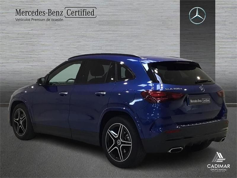 Usado Mercedes GLA200 AMG line 150 CV (110 kW) 2024 Azul SUV