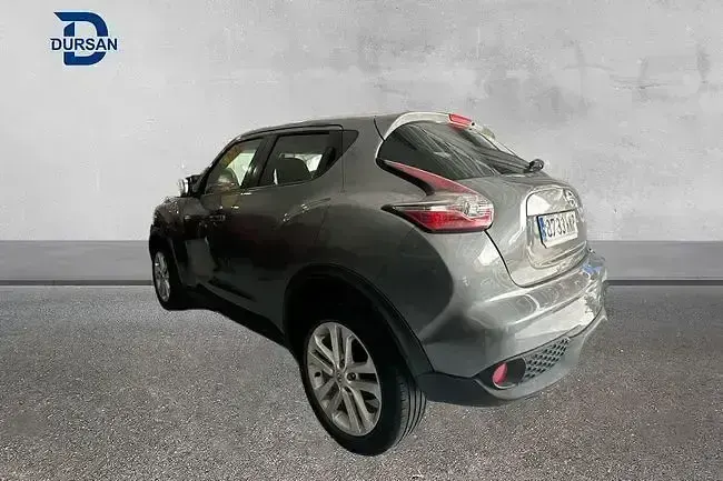 Usado Nissan Juke N-Connecta 110 CV (80 kW) 2018 Gris SUV
