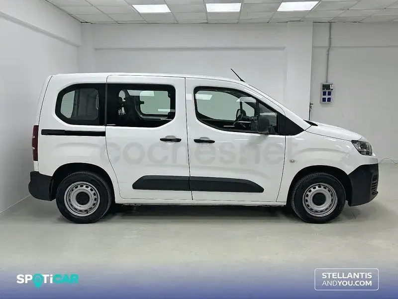 Usado Citroën Berlingo Live 102 CV (75 kW) 2019 Blanco Monovolumen