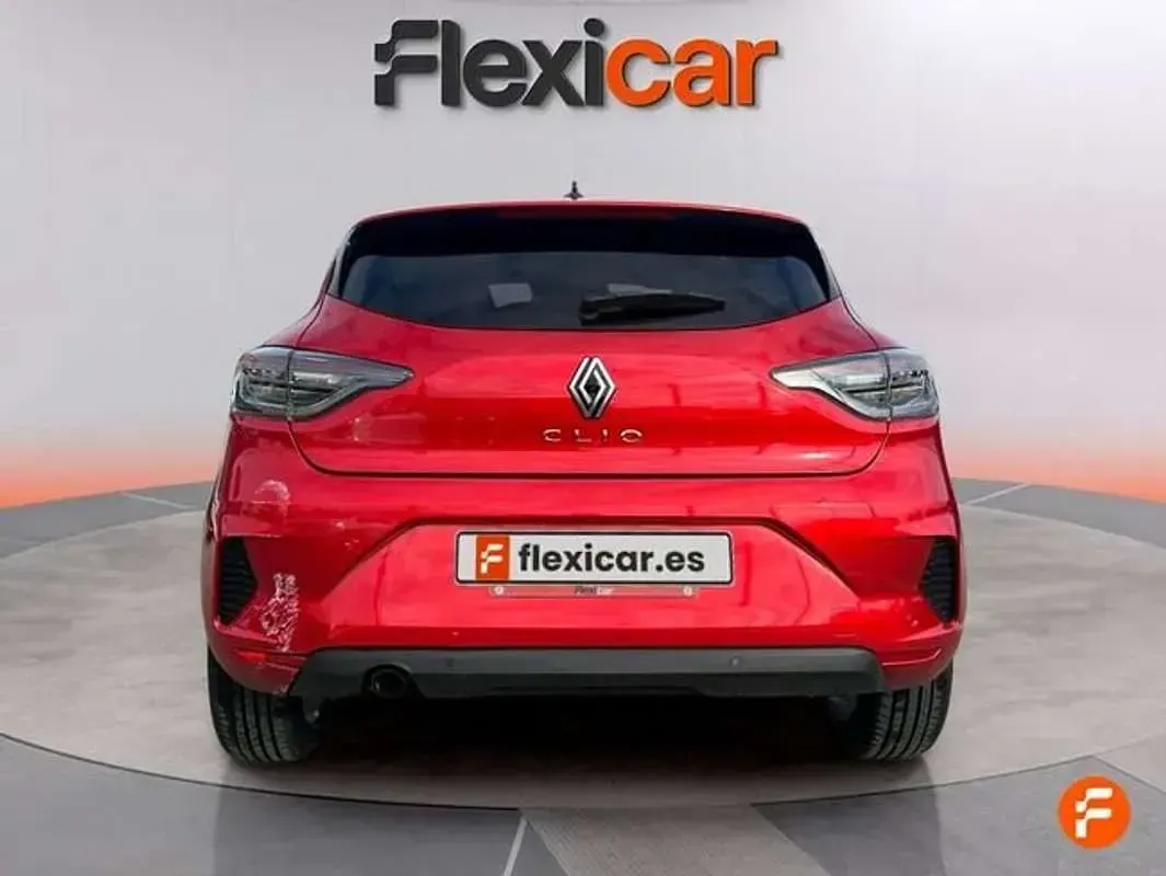 Usado Renault Clio Evolution 101 CV (74 kW) 2025 Rojo Utilitario