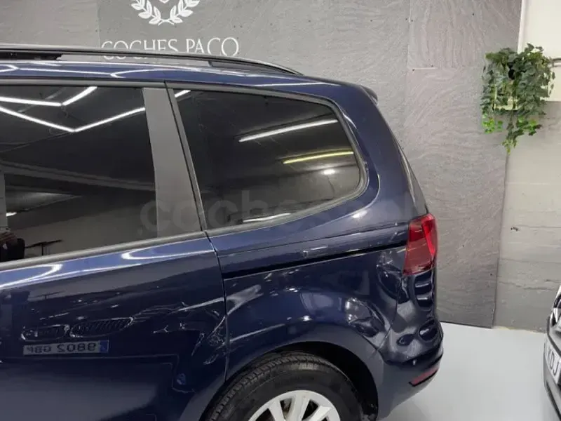Usado Seat Alhambra 150 CV (110 kW) 2016 Azul Monovolumen