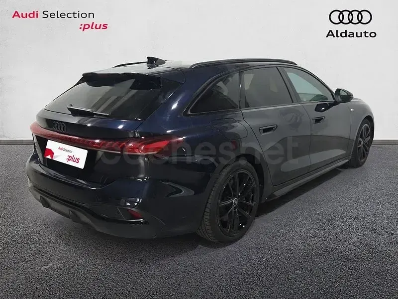 Usado Audi A5 204 CV (150 kW) 2025 Azul Familiar
