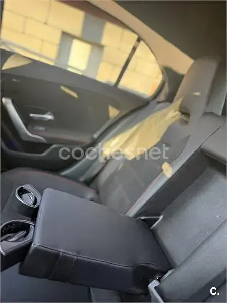 Usado Mercedes A200 156 CV (114 kW) 2018 Negro Berlina