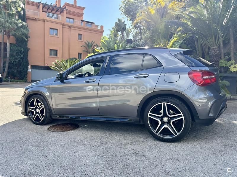 Usado Mercedes GLA200 AMG line 136 CV (100 kW) 2016 Gris / plata SUV