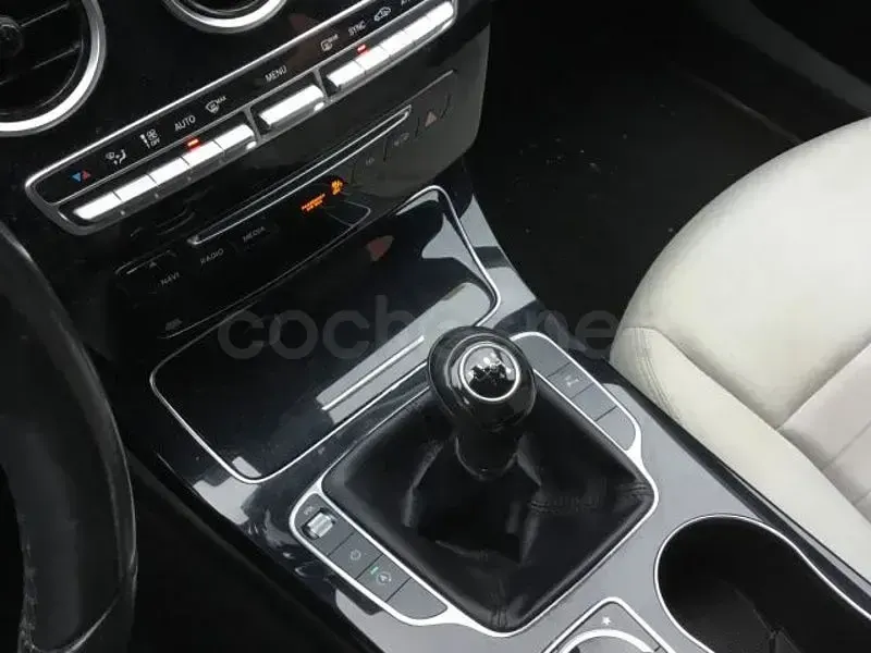 Usado Mercedes C220 170 CV (125 kW) 2018 Azul Familiar