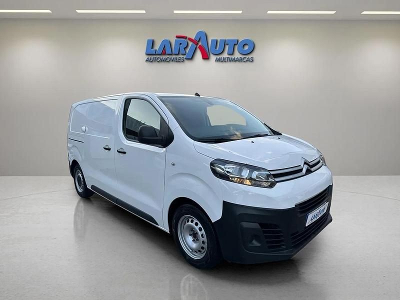Usado Citroën Jumpy 100 CV (73 kW) 2022 Blanco Monovolumen