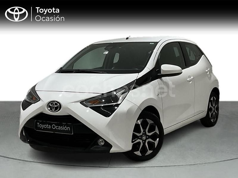 Blanco Usado 2021 Toyota Aygo X-play Utilitario | 12.900 € (Un poco caro) - Imagen 1/4