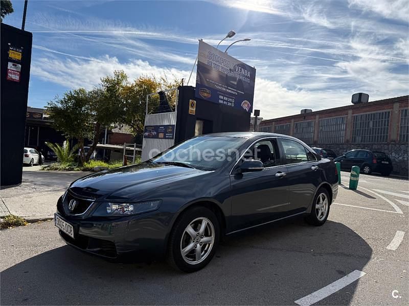 Gris / plata Usado 2004 Honda Accord Sport Berlina | 4990 € (Buen precio) - Imagen 1/4