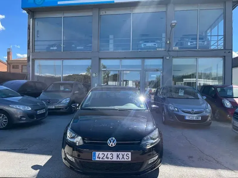 Begagnad VW Polo Advance 70 HK (51 kW) 2013 Svart Halvkombi
