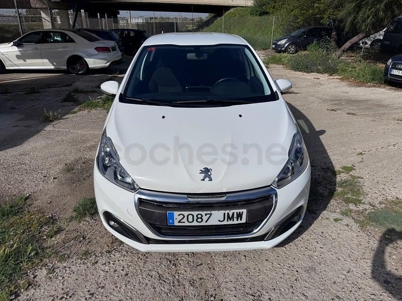 Usado Peugeot 208 Active 75 CV (55 kW) 2016 Blanco Utilitario
