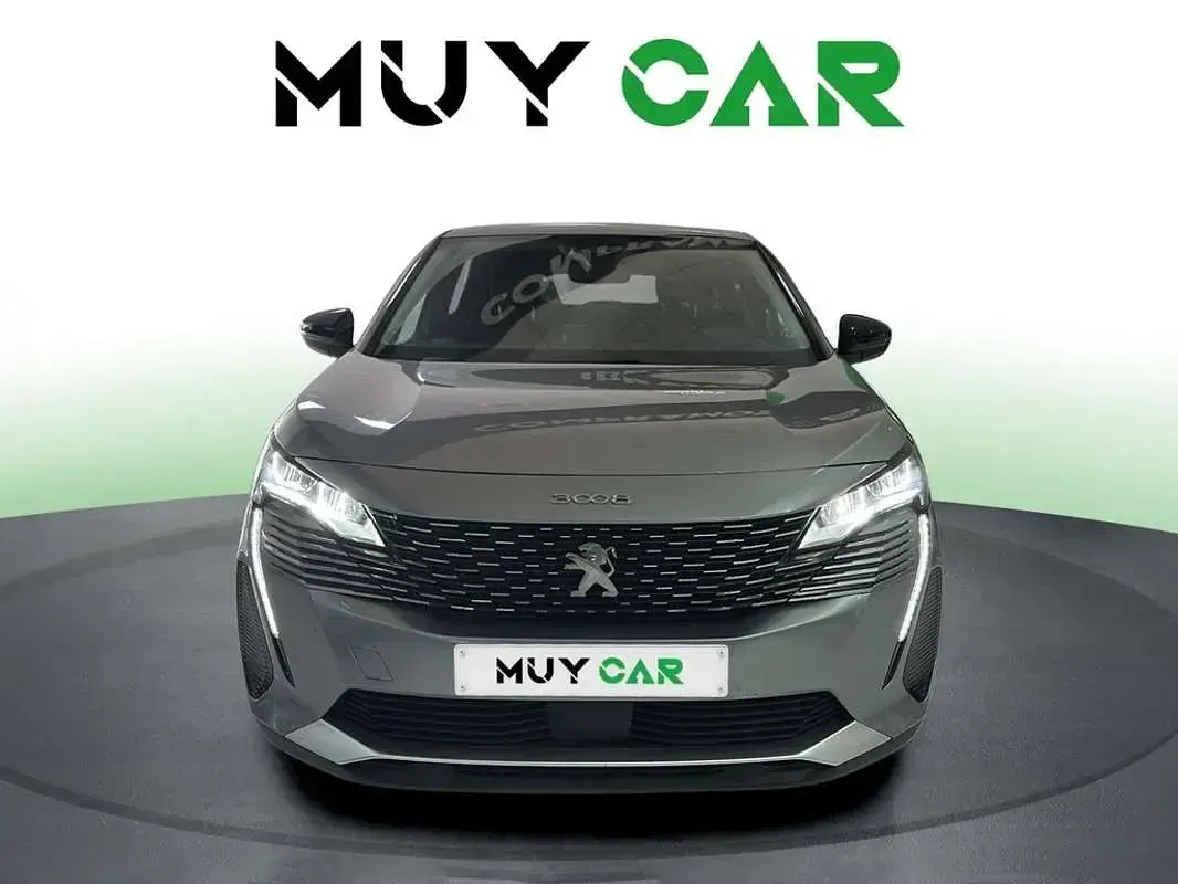 Usado Peugeot 3008 Allure 131 CV (96 kW) 2022 Gris SUV