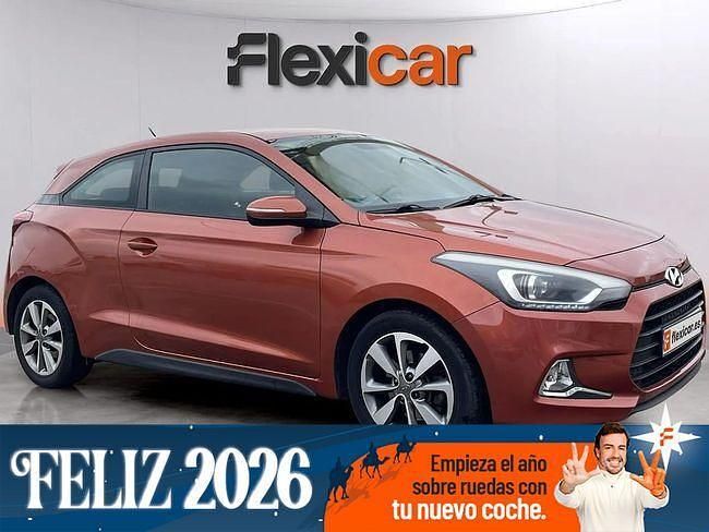 Usado Hyundai i20 90 CV (66 kW) 2016 Naranja Utilitario