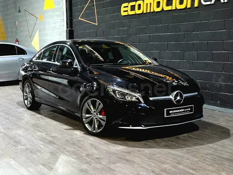 Usado Mercedes CLA200 156 CV (114 kW) 2017 Negro Berlina