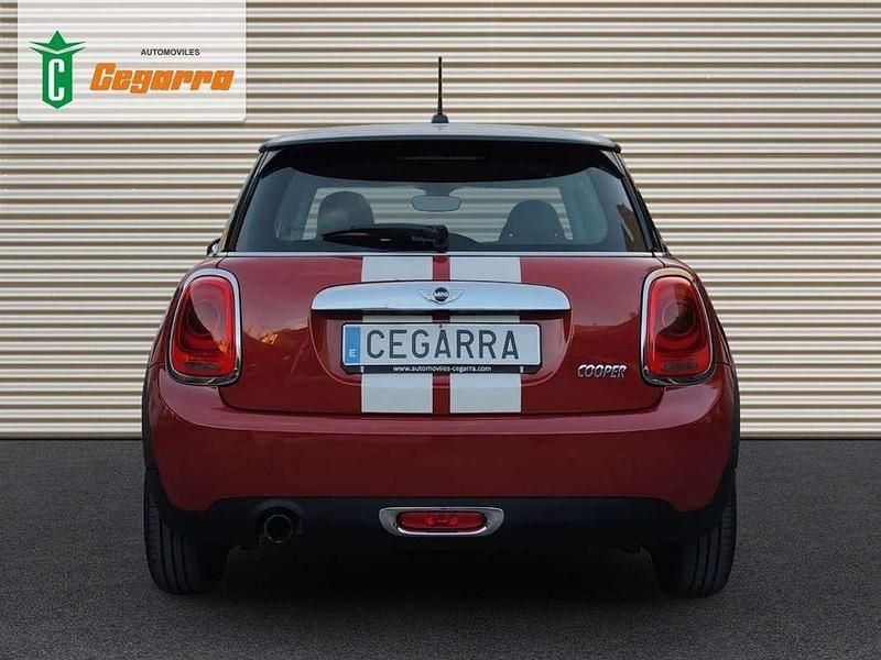 Usado Mini Cooper 136 CV (100 kW) 2015 Rojo Utilitario