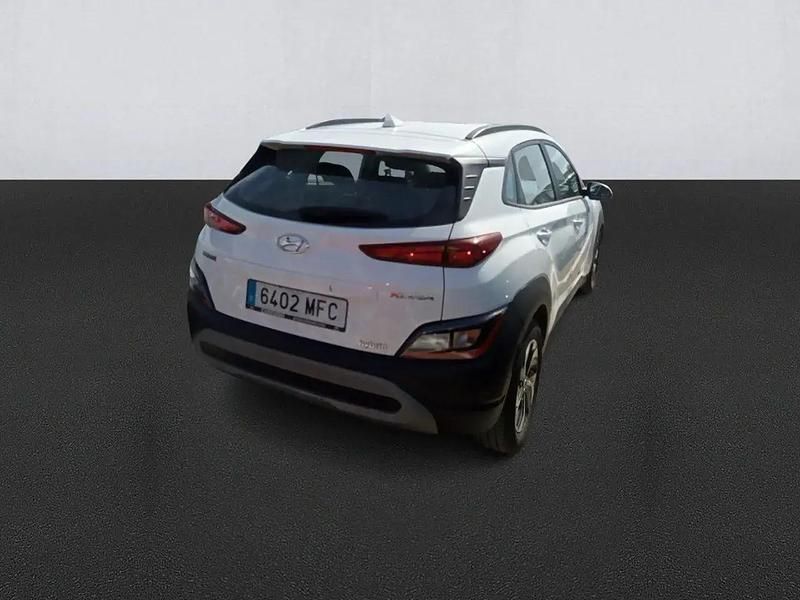 Usado Hyundai Kona 141 HP (103 kW) 2023 Branco SUV