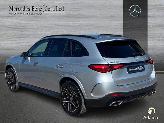 Usado Mercedes GLC300e AMG line 313 CV (230 kW) 2025 Plata hightech SUV