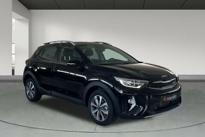 Usado Kia Stonic 101 HP (74 kW) 2025 Preto SUV