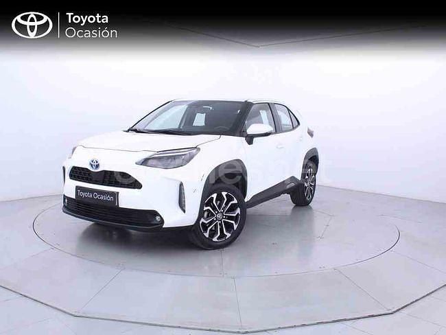 Blanco Usado 2024 Toyota Yaris Cross Active SUV | 24.450 € (Precio justo) - Imagen 1/3