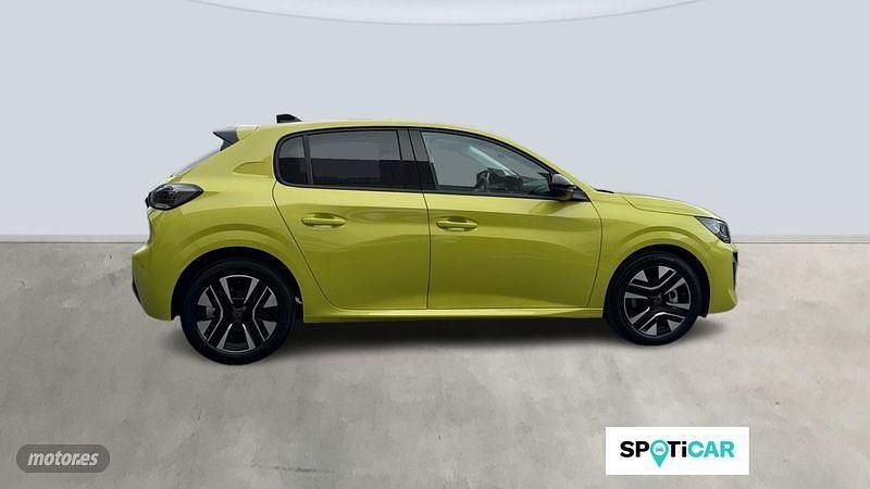 Usado Peugeot 208 Allure 101 CV (74 kW) 2024 Amarillo Utilitario